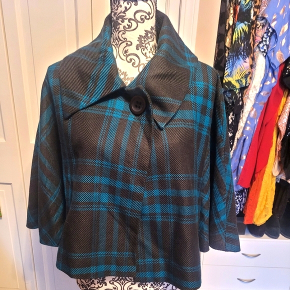 Express Plaid Cropped Blazer - Picture 1 of 4